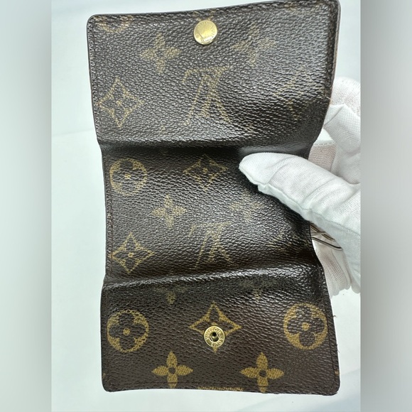 Real Louis Vuitton Monogram 6 Keyholder - Luxury Charm Authentic Leather - Picture 13 of 14